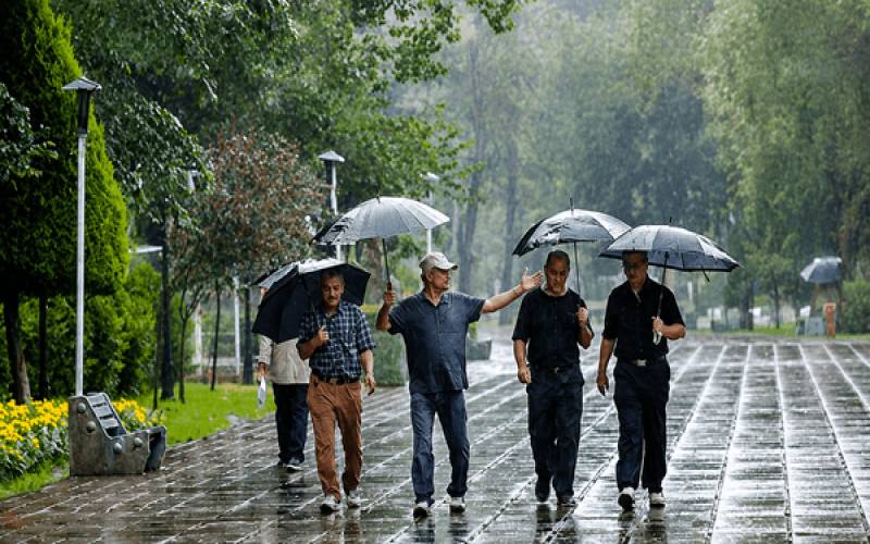 کرمان در محاصره ناپایداری‌های جوی / هشدار مدیریت بحران نسبت به طغیان رودخانه‌ها در جنوب و طوفان گرد و خاک در شمال