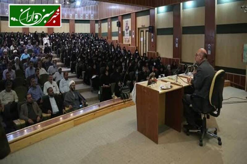 دوره «معلم معمار آینده» در کرمان برگزار می شود