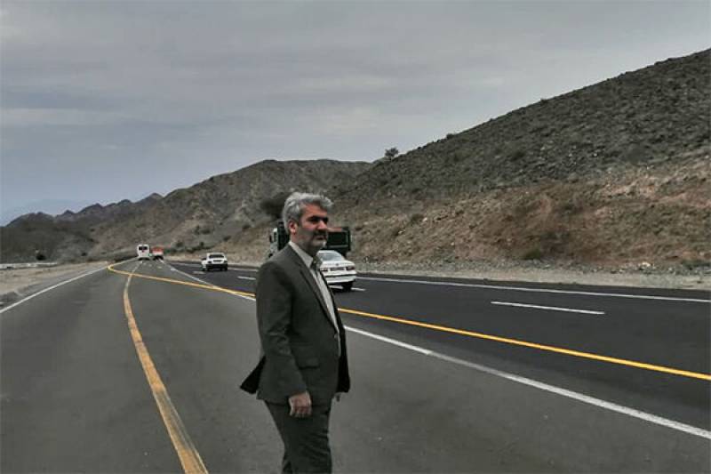 6کیلومتر از بزرگراه جیرفت - سه راهی بم زیر بار ترافیکی رفت