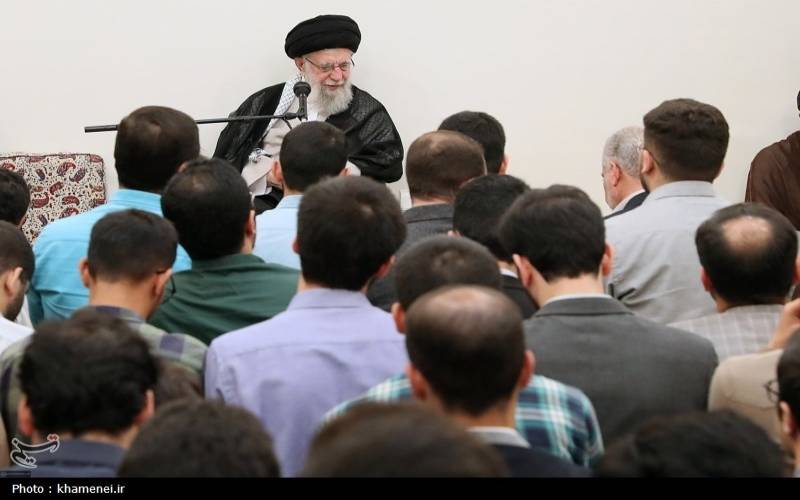 افزایش مشارکت در انتخابات اولویت اول است