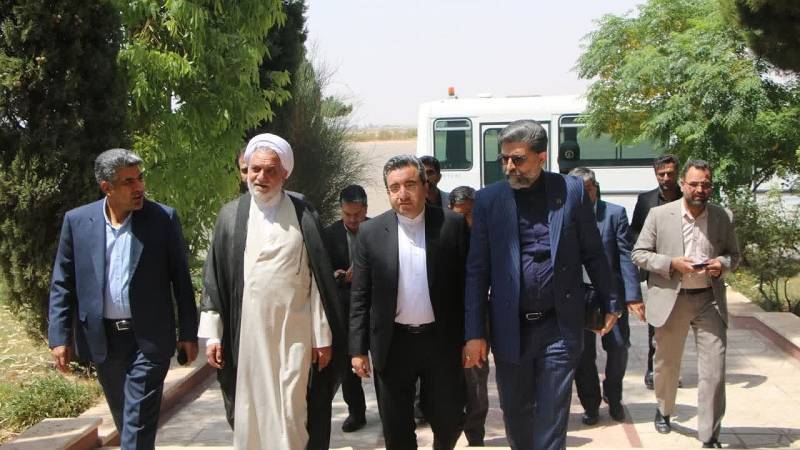 معاون رئیس قوه قضاییه وارد کرمان شد