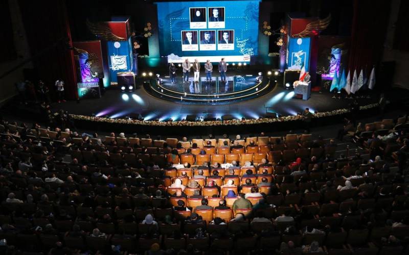 سیمرغ های جشنواره فیلم فجر به پرواز درآمدند