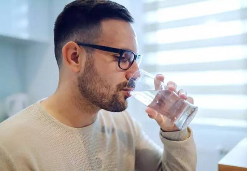 تشنگی بیش از حد؛ علل و روش درمان