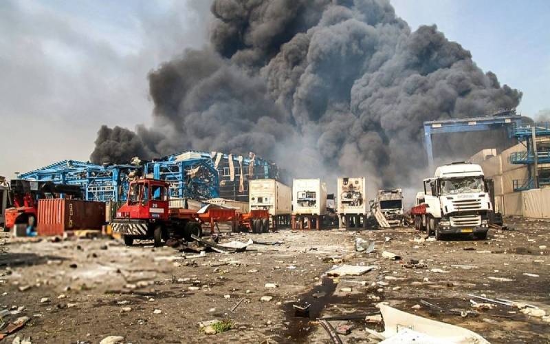 کنترل آتش‌سوزی در بندر شهید رجایی پس از ۴۸ ساعت تلاش مستمر