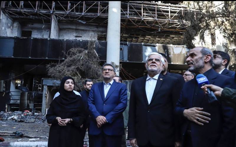 بازدید معاون اول رئیس‌جمهور از ساختمان شیشه‌ای صداوسیما