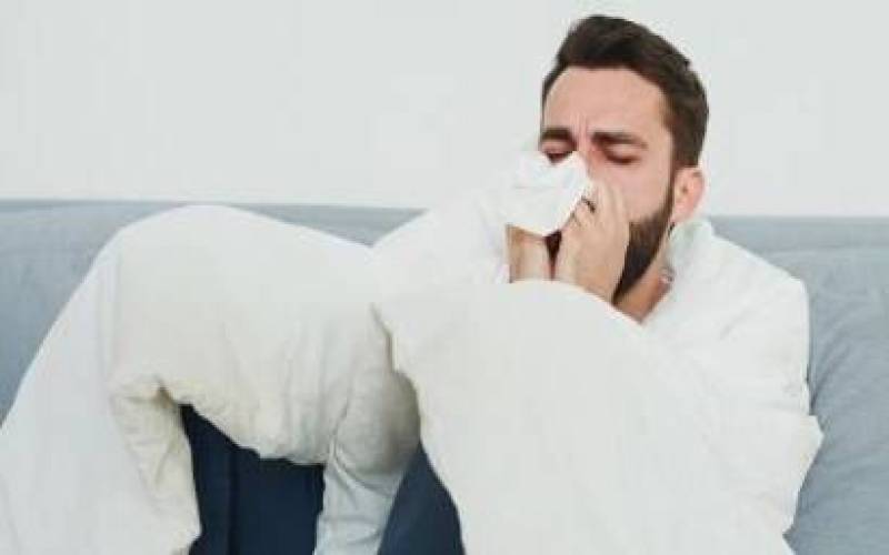 آیا سرماخوردگی خطر ابتلا به کرونا را کاهش می‌دهد؟