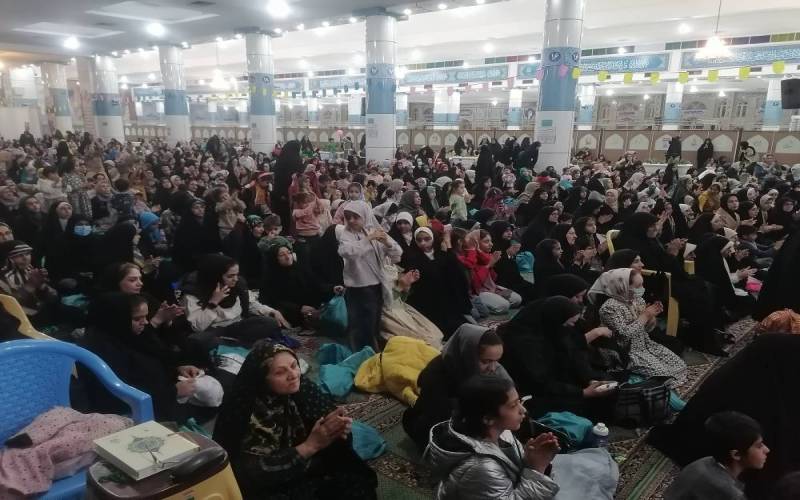 جشن بزرگ مامان پلاس ویژه مادران کرمانی برگزارشد