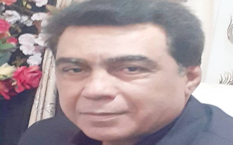 *کس نداند به یمن قدر عقیق یمنی*